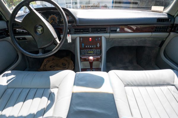 Mercedes-Benz 380 SEL 1982 132785