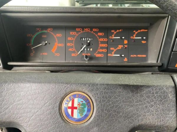 Alfa Romeo 75 2.0 Twin Spark 1988 134453