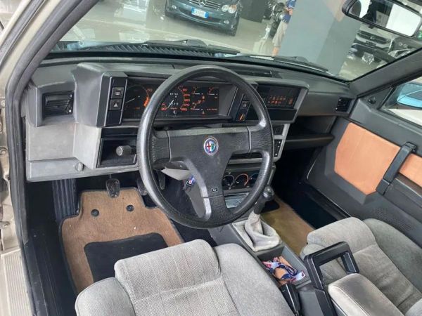 Alfa Romeo 75 2.0 Twin Spark 1988 134460