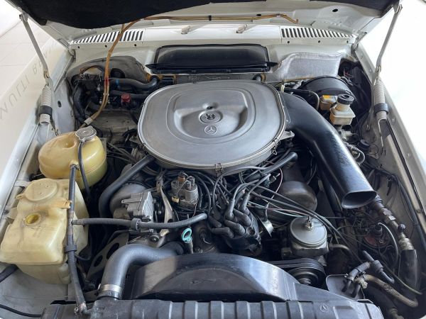 Mercedes-Benz 380 SL 1982 134524