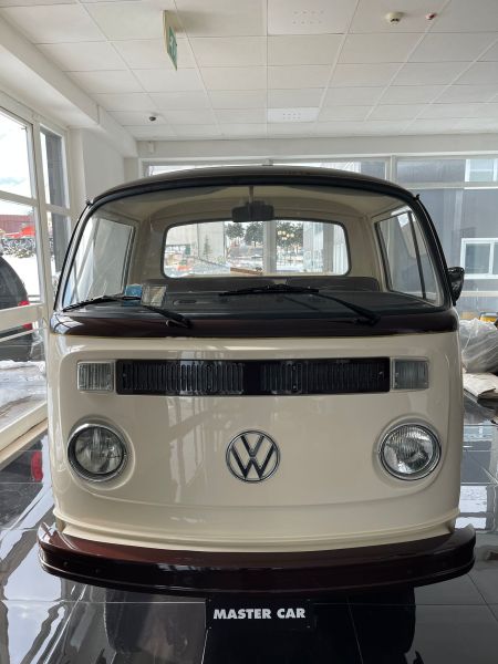 Volkswagen T2b pickup 1972 134780