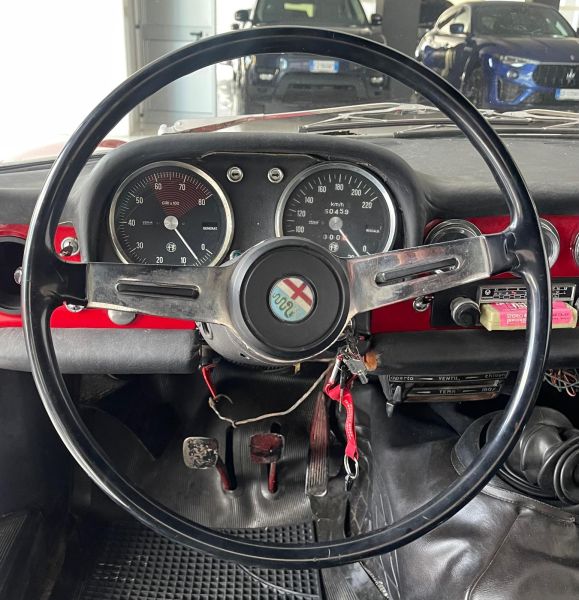 Alfa Romeo DUETTO OSSO DI SEPPIA 1968 134836