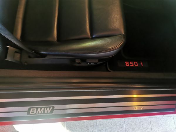 BMW 850i 1990 135296