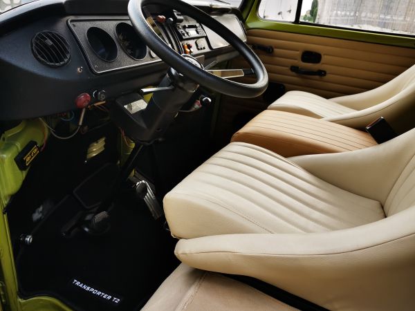 Volkswagen T2a Kombi 1978 135307
