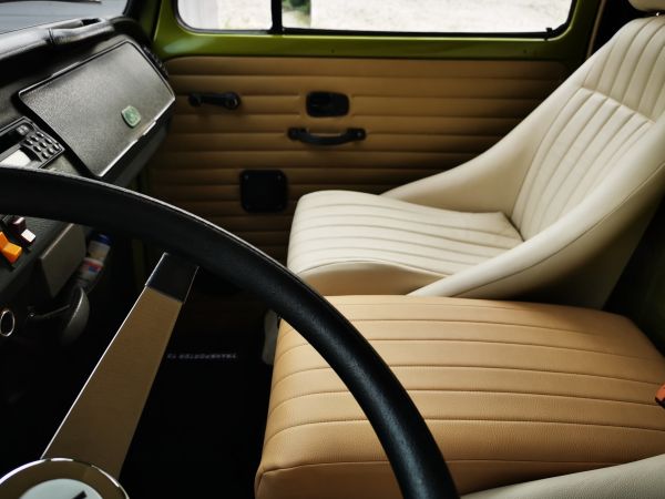 Volkswagen T2a Kombi 1978 135308