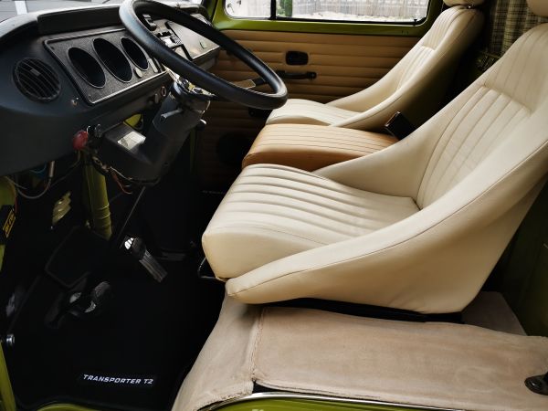 Volkswagen T2a Kombi 1978 135310