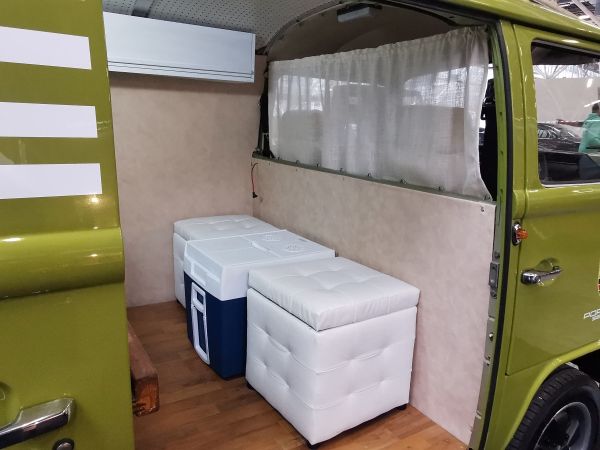 Volkswagen T2a Kombi 1978 135311