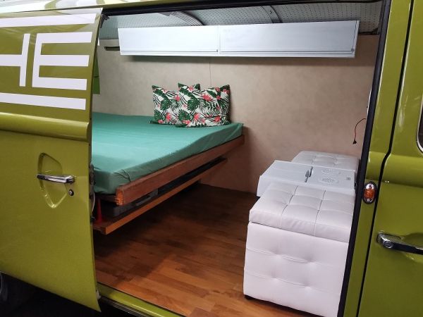 Volkswagen T2a Kombi 1978 135313