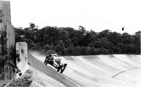 Triumph Dolomite Straight Eight 1934 15310