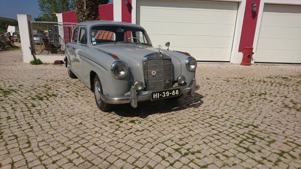 Mercedes-Benz 220 S 1959 134795