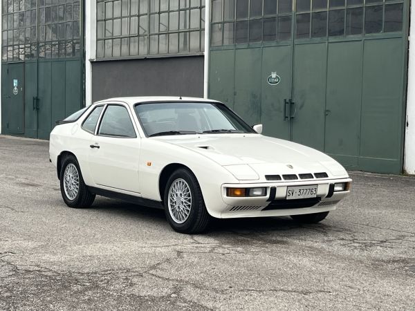 Porsche 924 Turbo 1982
