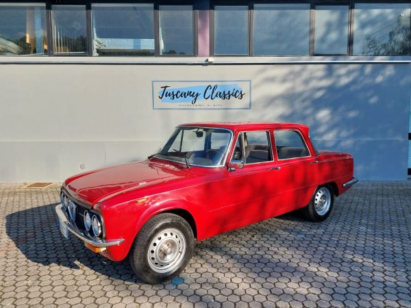 Alfa Romeo Giulia Nuova Super 1300 1975