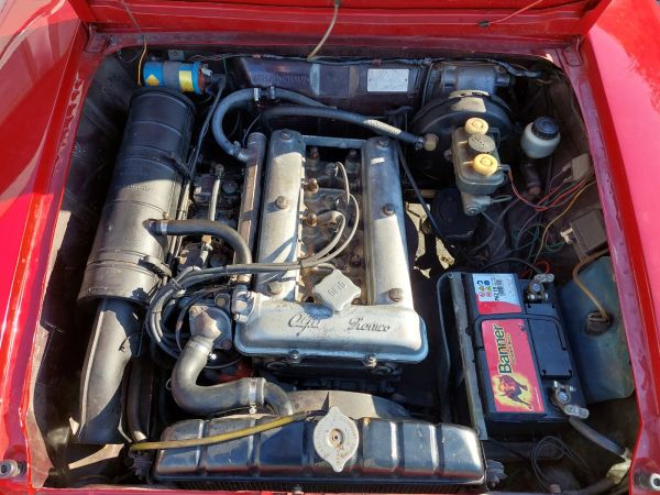 Alfa Romeo Giulia Nuova Super 1300 1975 135000