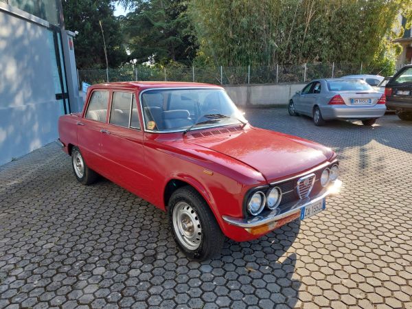 Alfa Romeo Giulia Nuova Super 1300 1975 135002