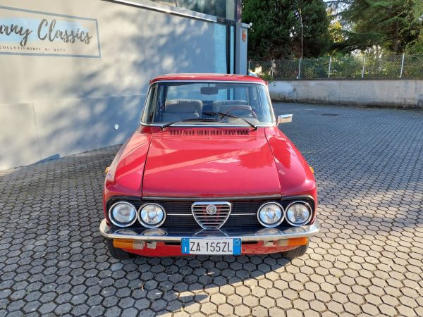 Alfa Romeo Giulia Nuova Super 1300 1975 135003