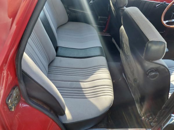 Alfa Romeo Giulia Nuova Super 1300 1975 135012