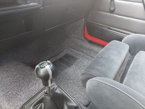 Volkswagen Caddy I 1.8 1990 135698