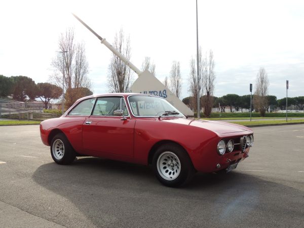 Alfa Romeo 2000 GT Veloce 1973 135986
