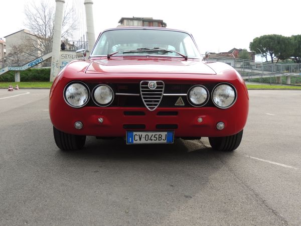 Alfa Romeo 2000 GT Veloce 1973 135988
