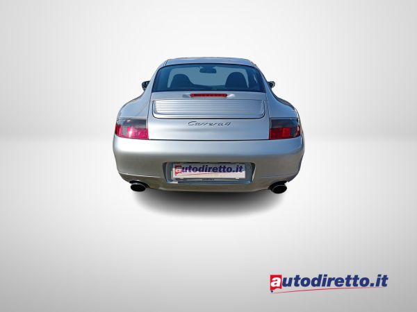 Porsche 911 Carrera 4 2001 135395