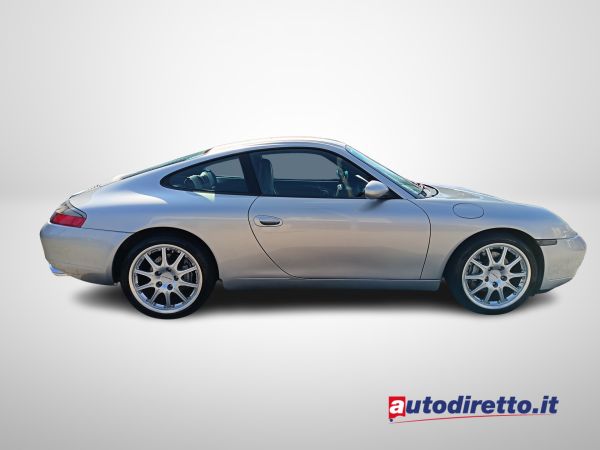 Porsche 911 Carrera 4 2001 135396