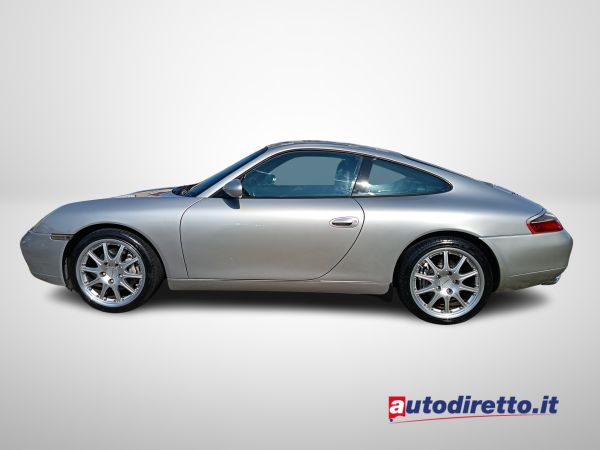 Porsche 911 Carrera 4 2001 135397