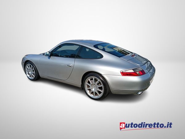 Porsche 911 Carrera 4 2001 135398