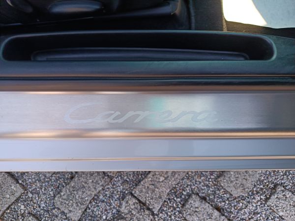Porsche 911 Carrera 4 2001 135405