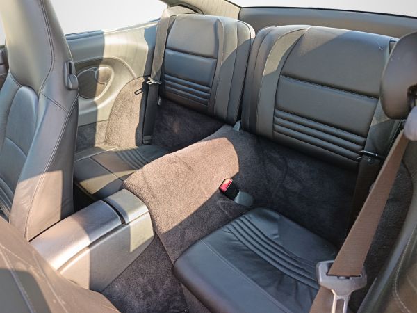 Porsche 911 Carrera 4 2001 135406