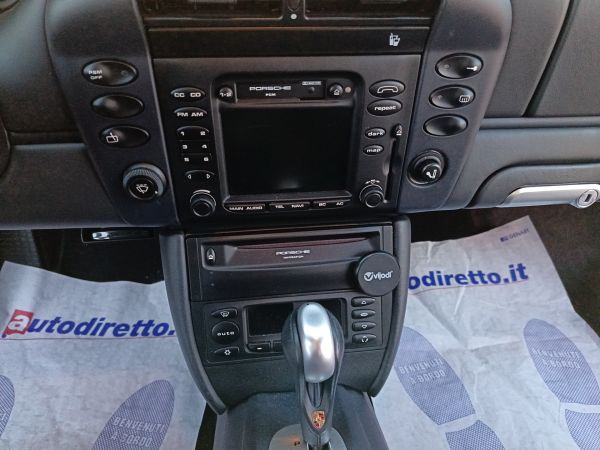 Porsche 911 Carrera 4S 2002 135412