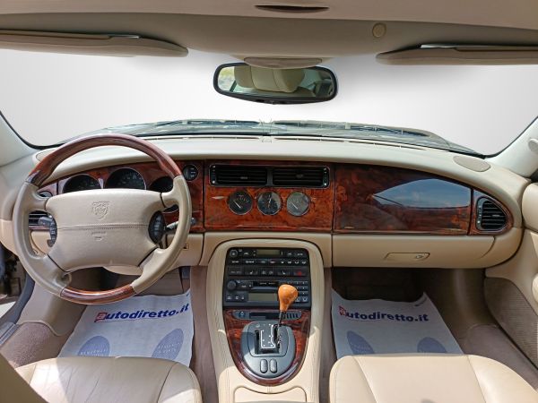 Jaguar XK8 4.0 2001 135429