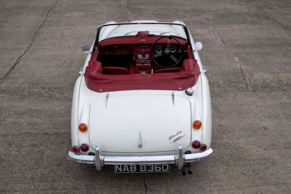Austin-Healey 3000 Mk III (BJ8) 1966 11875