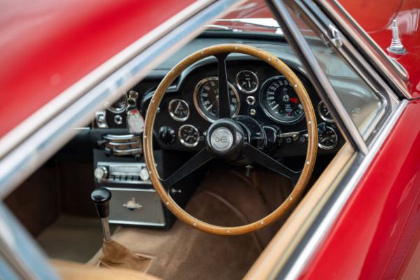 Aston Martin DB 6 Mk II 1970 69946