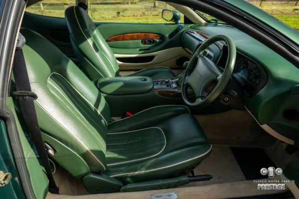 Aston Martin DB 7 1998 114666