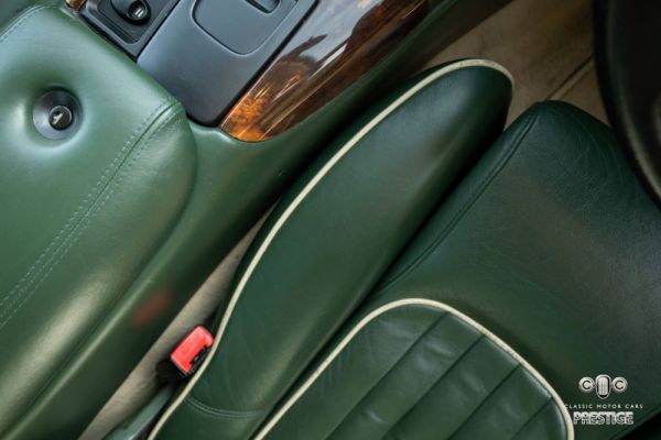 Aston Martin DB 7 1998 114667