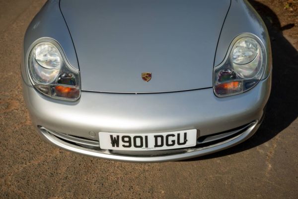 Porsche 911 Carrera 4 2000 114694