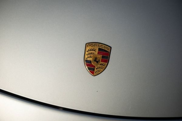 Porsche 911 Carrera 4 2000 114697