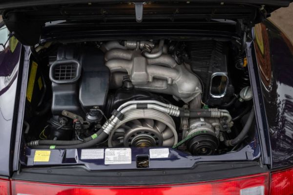 Porsche 911 Carrera 1995 120201