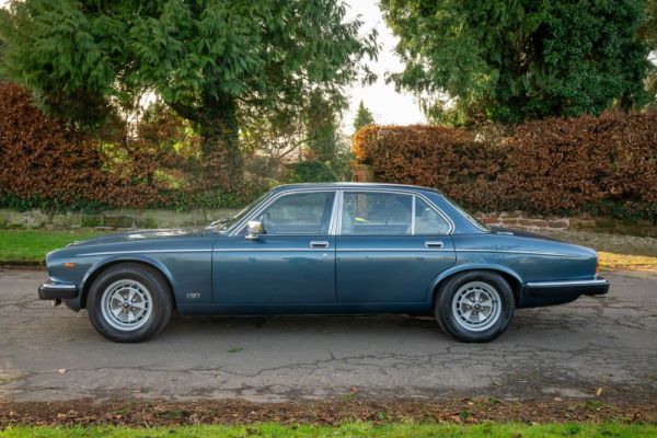 Daimler Sovereign 4.2 1984 120204