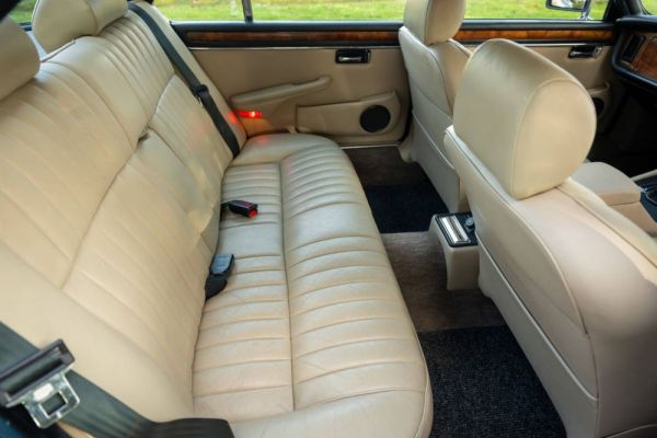 Daimler Sovereign 4.2 1984 120211