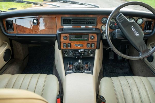 Daimler Sovereign 4.2 1984 120212