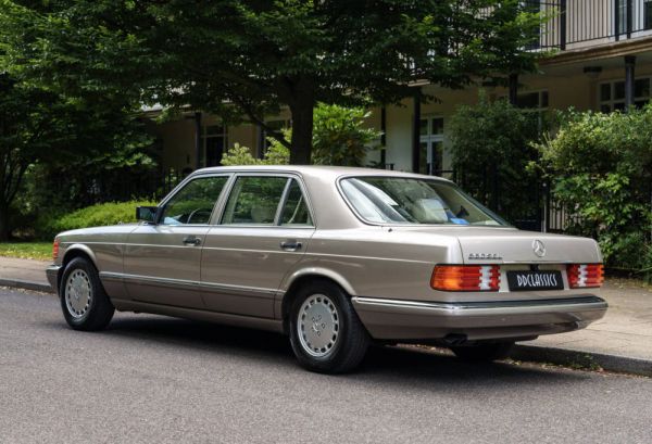 Mercedes-Benz 560 SEL 1986 13801