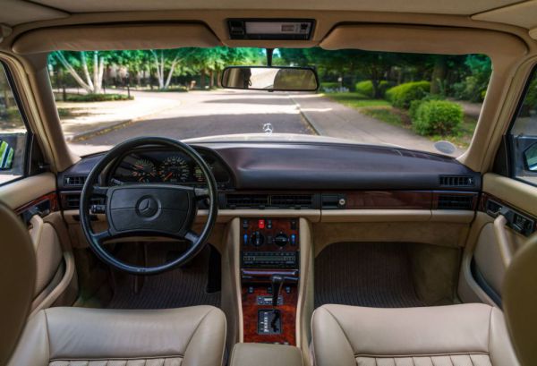 Mercedes-Benz 560 SEL 1986 13807