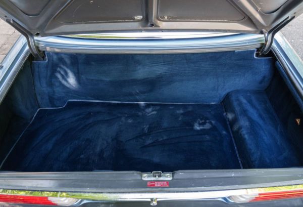 Mercedes-Benz 560 SL 1987 13924