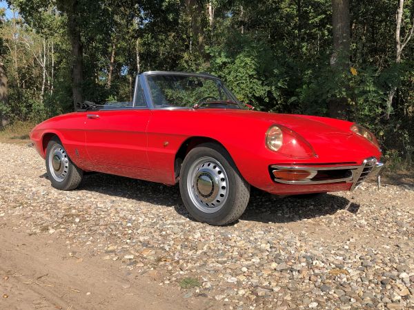 Alfa Romeo 1600 Spider Duetto 1966