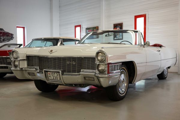 Cadillac DeVille Convertible 1965