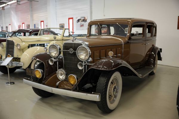 Cadillac Lasalle 345-B Sedan 1932