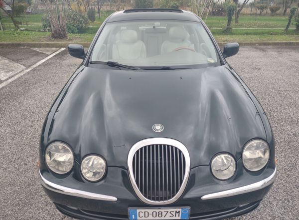 Jaguar SType 2001