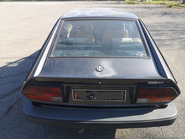 Alfa Romeo Alfetta GTV 2.0 1983 136166