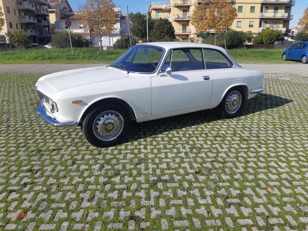 Alfa Romeo Giulia 1600 Sprint GT 1966 136270
